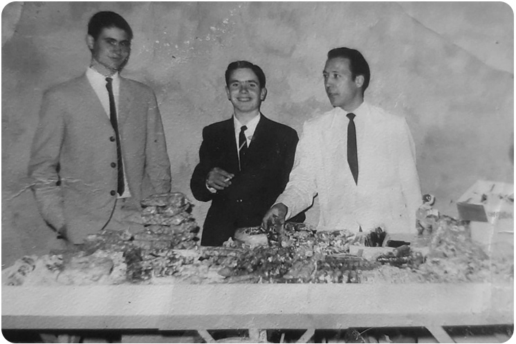 foto histórica de los orígenes de Garrapiñadas Puerta Real